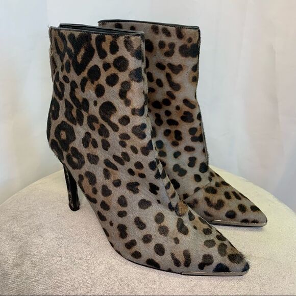 Nine West Gray Brown leopard print pony hair ankle booties size 6.5 - Picture 3 of 9